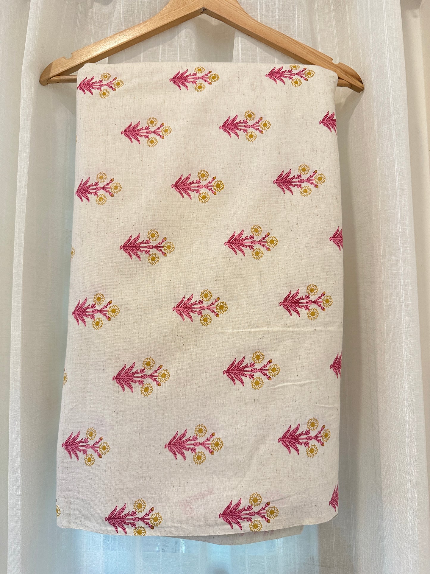 FBR01 Pink Flowers Offwhite Flex Cotton Fabric