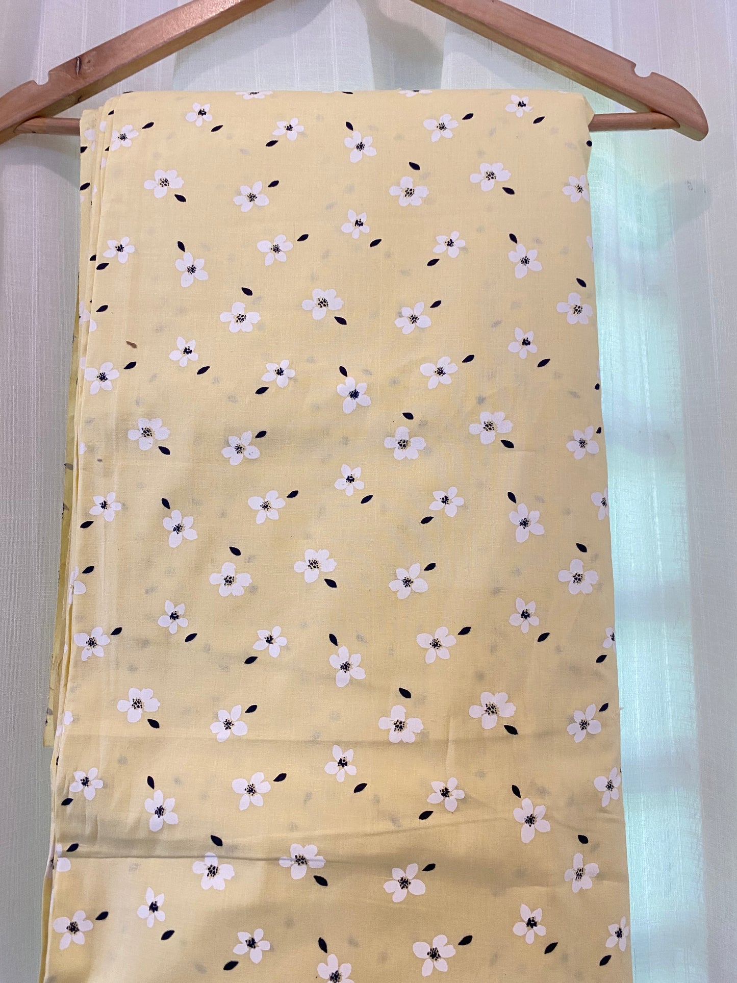 FBR018 Yellow&White-FloralPrint-Cotton Fabric