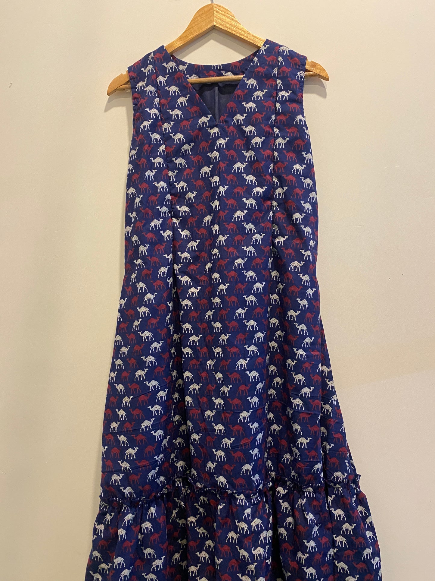 DS71 Vneck with bottom frills Camel print design dress